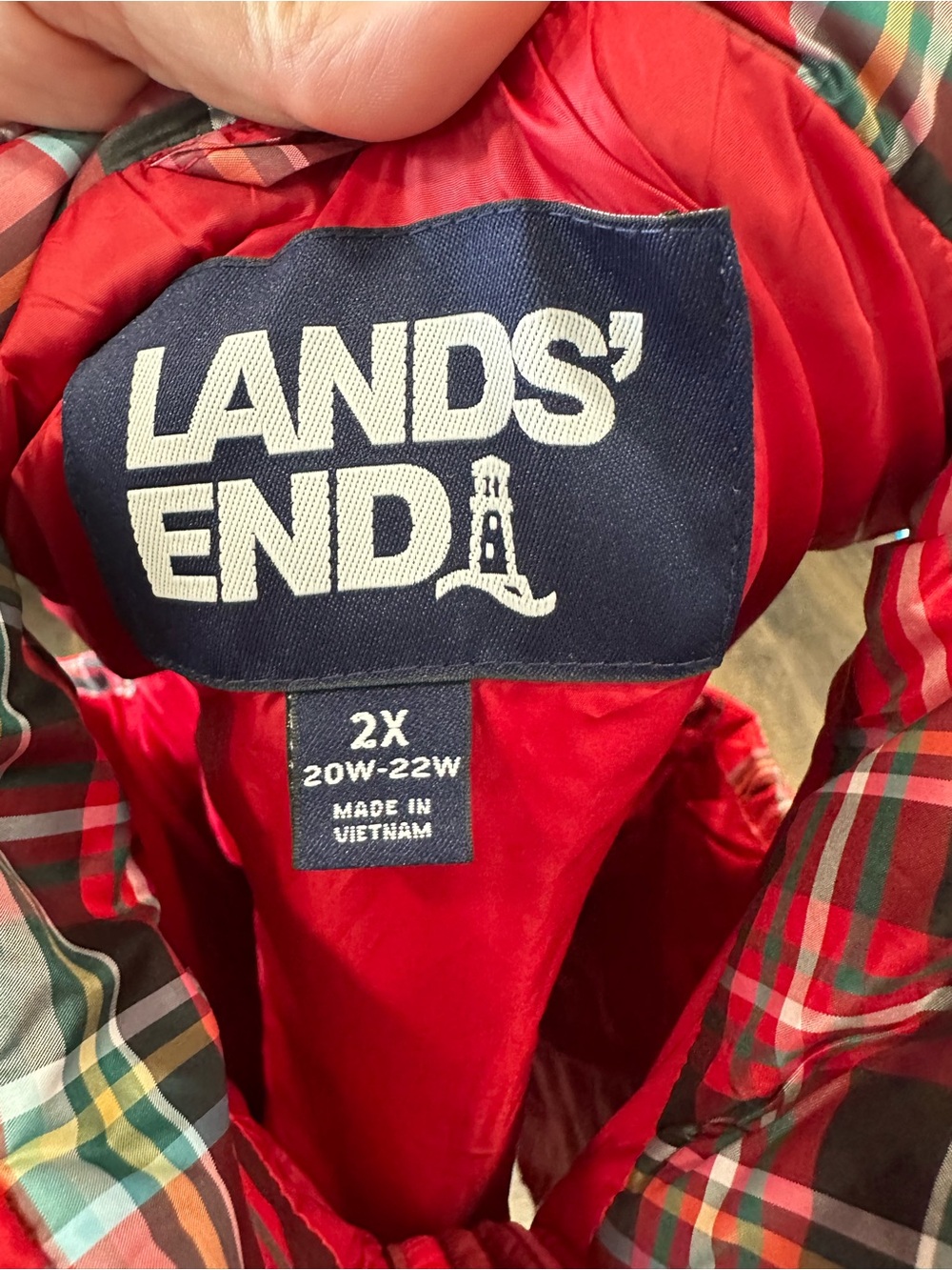Lands’ End Women’s Plaid Puffer Vest Red Holiday Zip Front Size 2X 20W-22W - Picture 3 of 6
